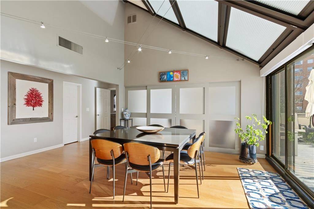 4549 Walnut Street — photo 9