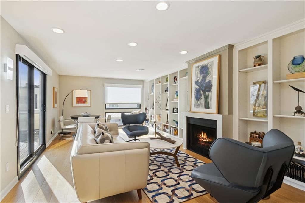 4549 Walnut Street — photo 10