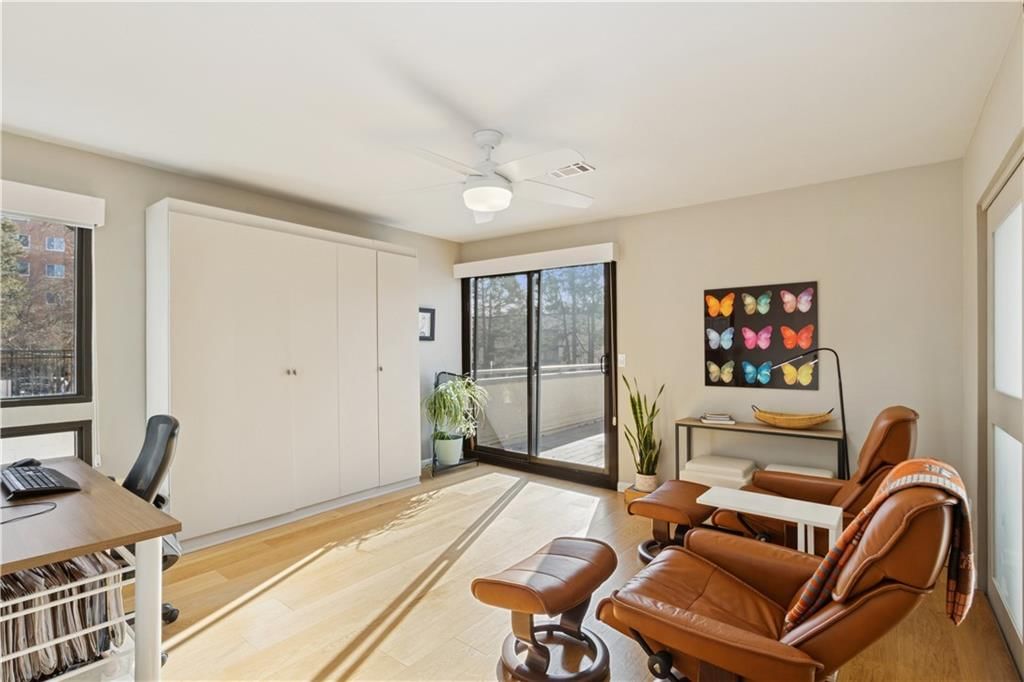 4549 Walnut Street — photo 15