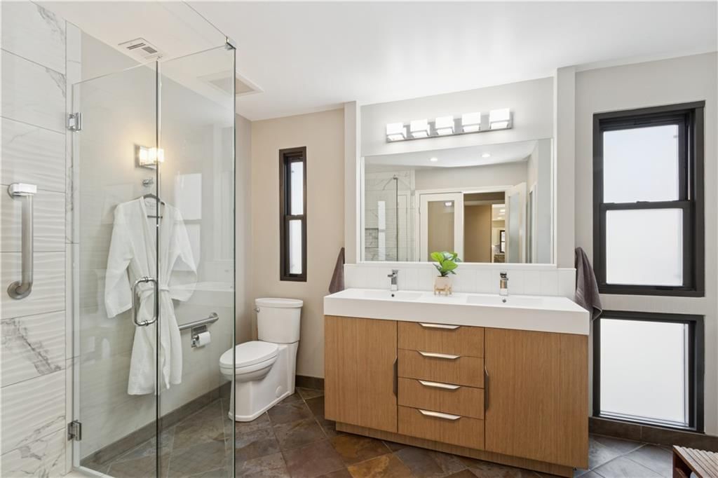 4549 Walnut Street — photo 25
