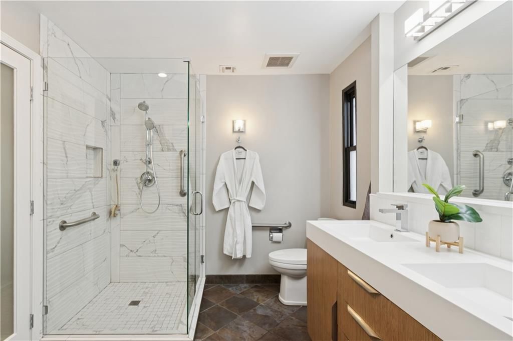 4549 Walnut Street — photo 26