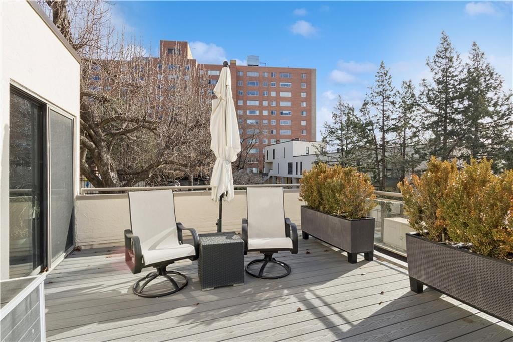 4549 Walnut Street — photo 31