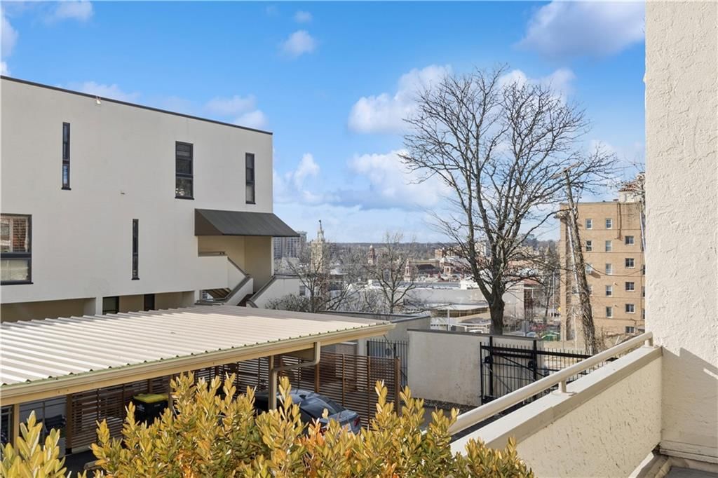 4549 Walnut Street — photo 32