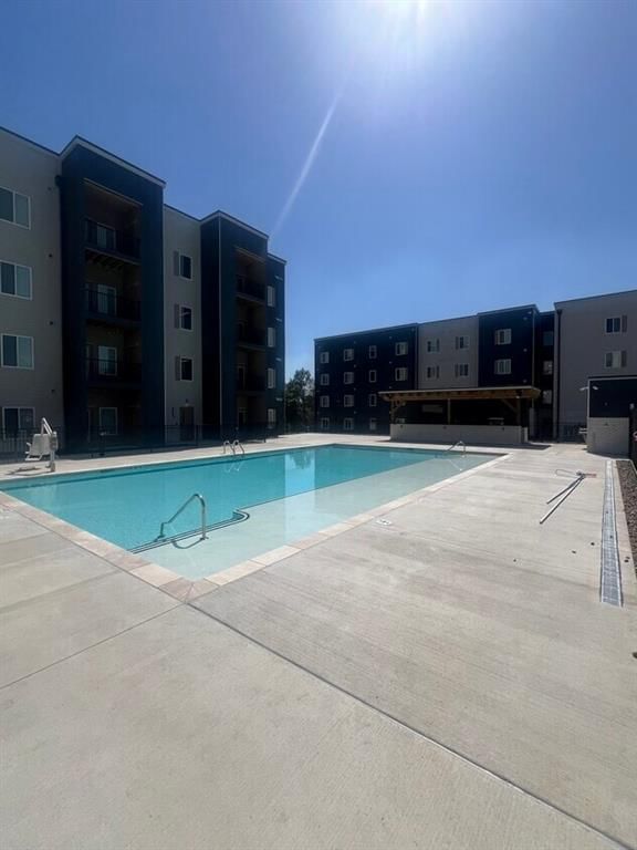 7510 N Oak Trafficway — photo 36