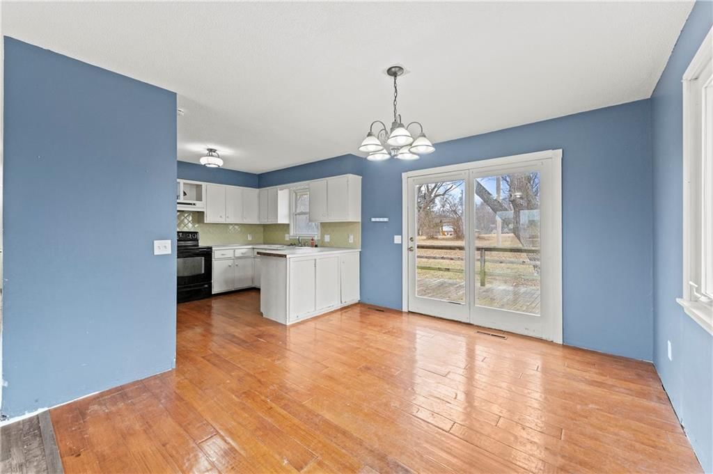 332 Matthews Lane — photo 8