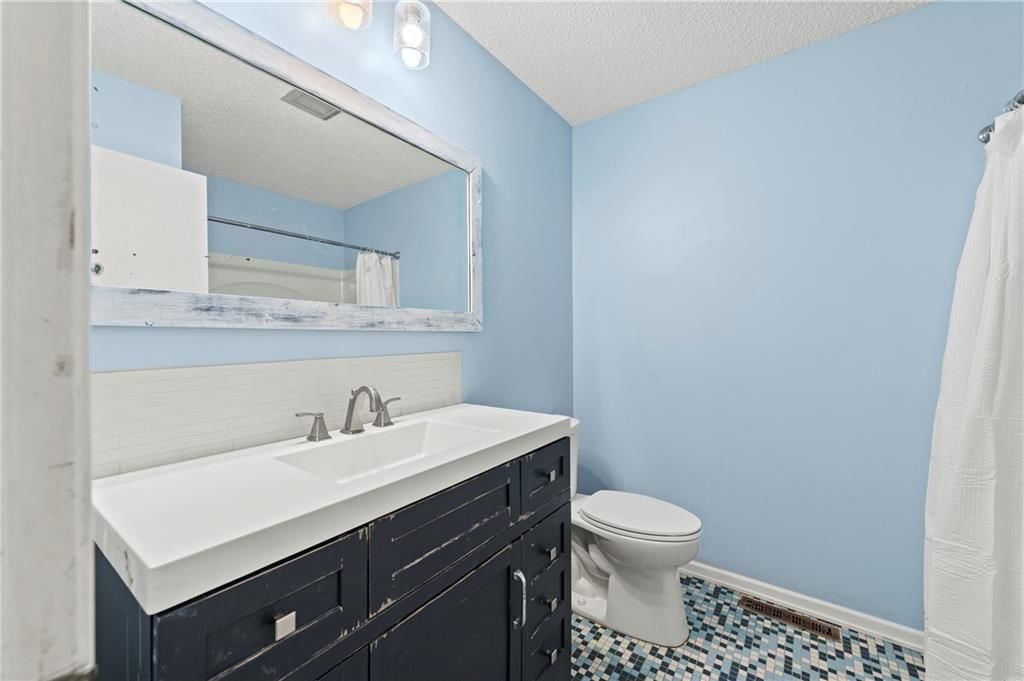 332 Matthews Lane — photo 22