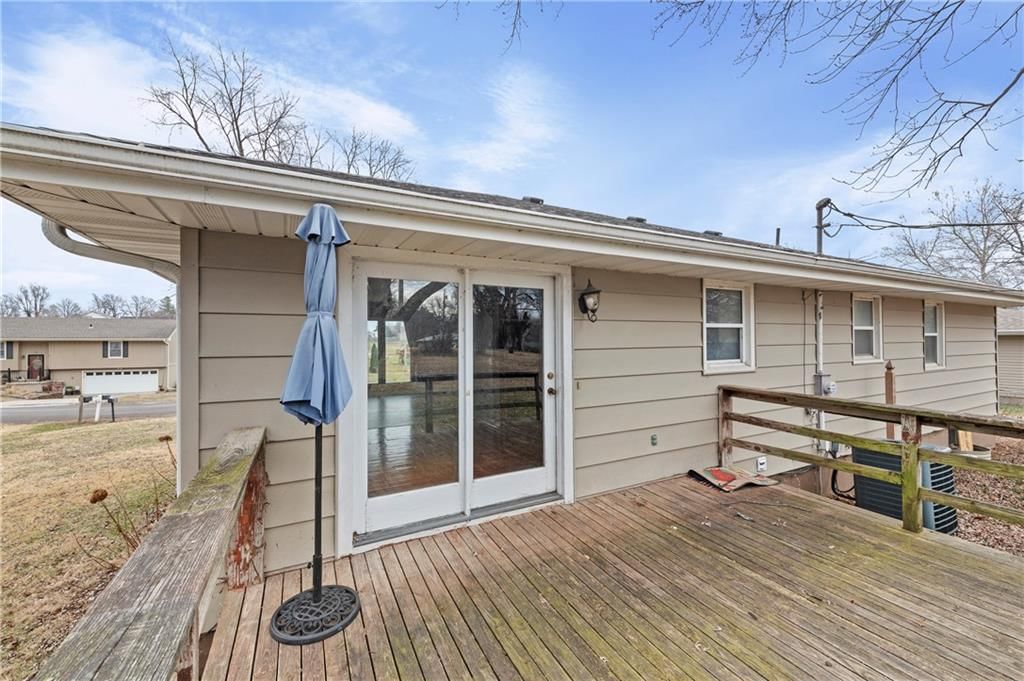 332 Matthews Lane — photo 27
