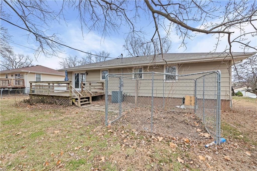 332 Matthews Lane — photo 29