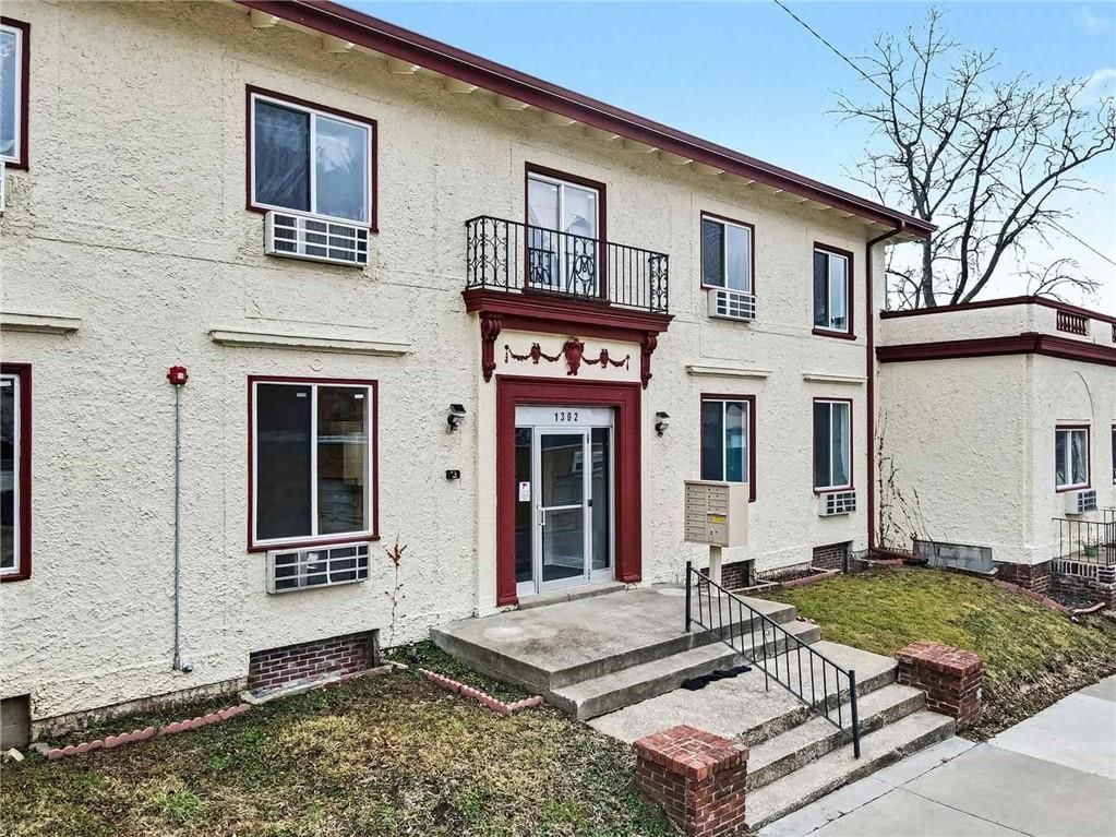 1302 Faraon Street — photo 4