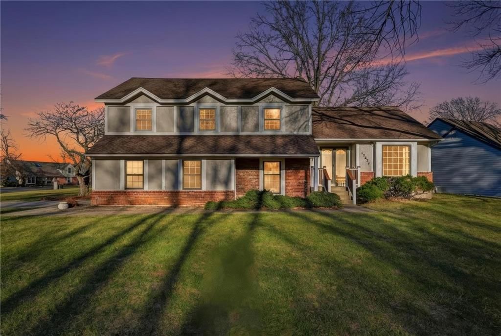 12824 W 82nd Street, Lenexa, KS