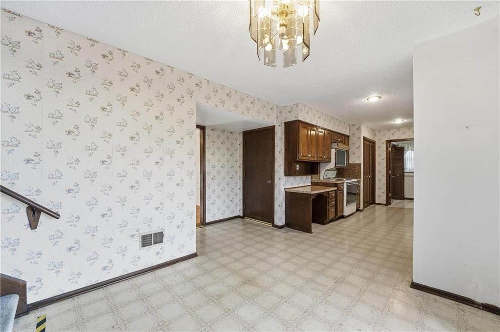 12824 W 82nd Street — photo 16