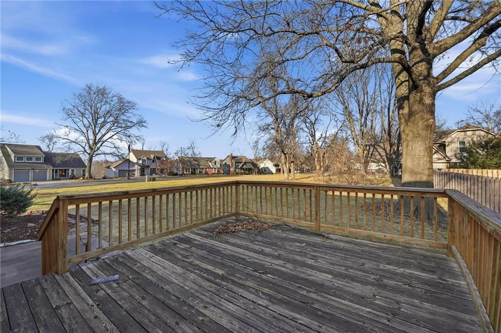 12824 W 82nd Street — photo 39