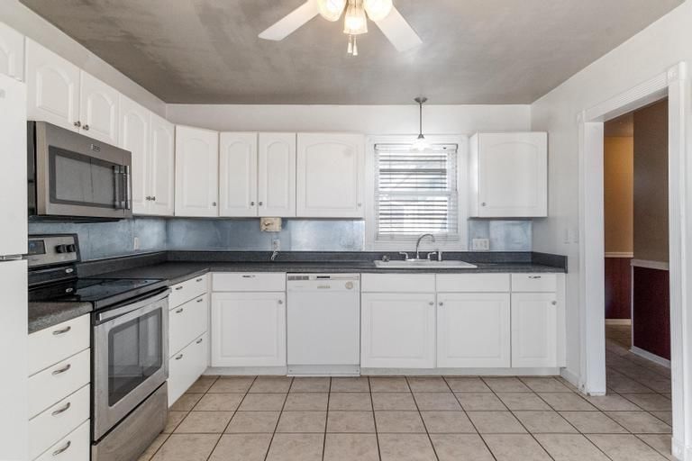 737 N Nettleton Avenue — photo 11