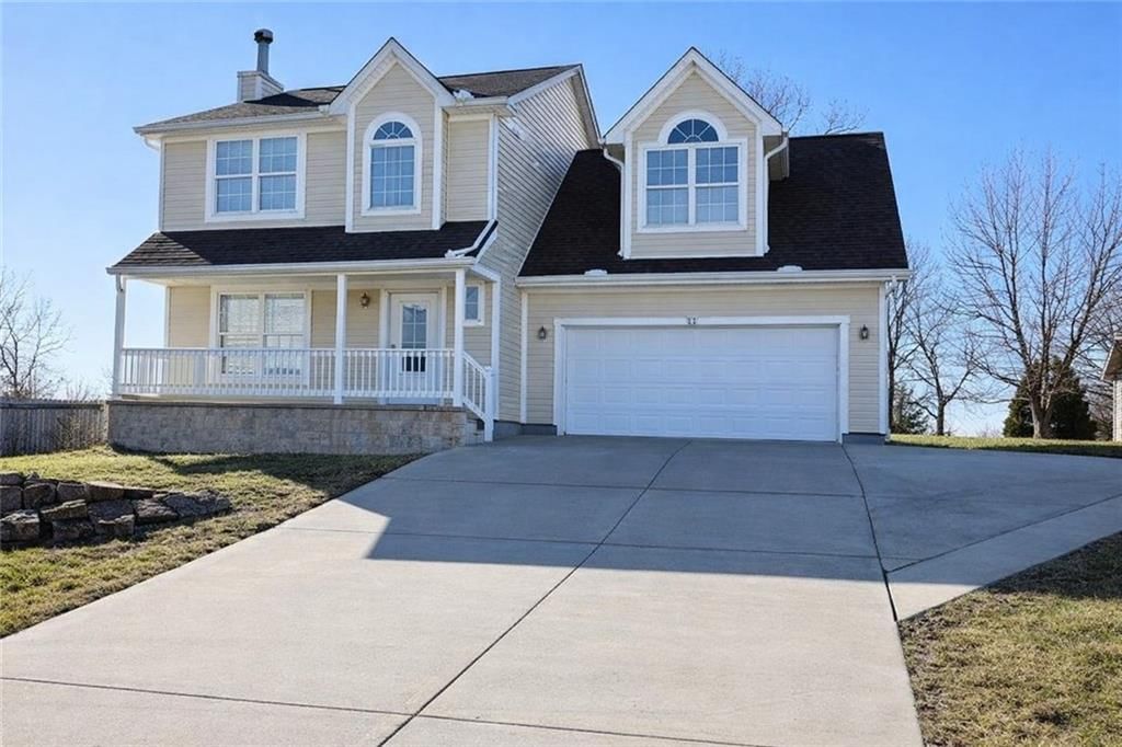 900 SW Shorthorn Drive, Grain Valley, MO