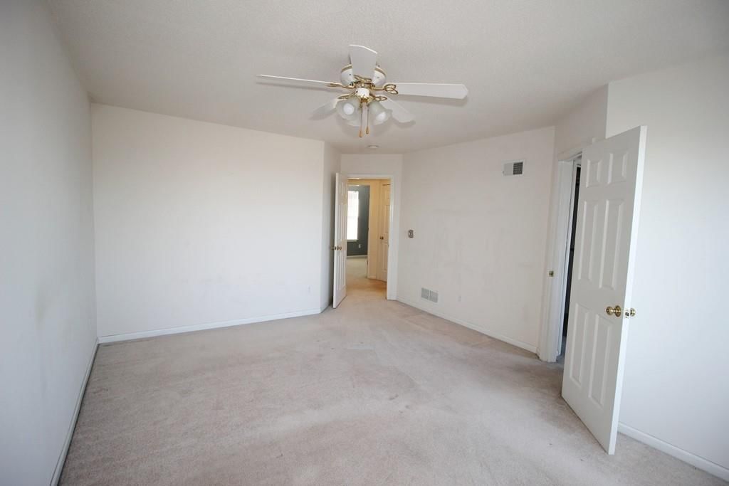 900 SW Shorthorn Drive — photo 14