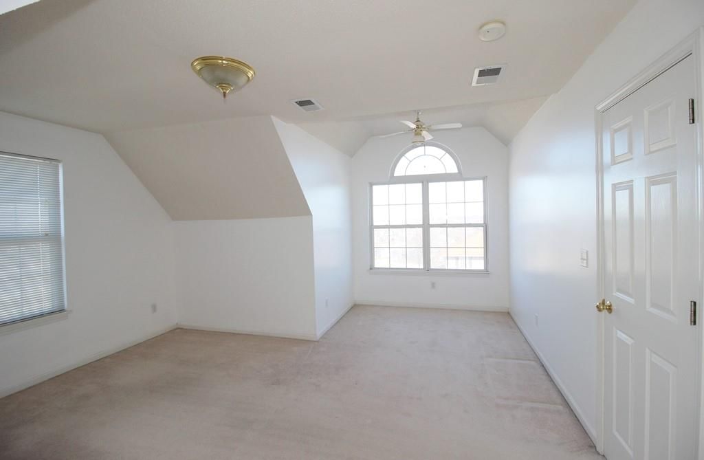 900 SW Shorthorn Drive — photo 21