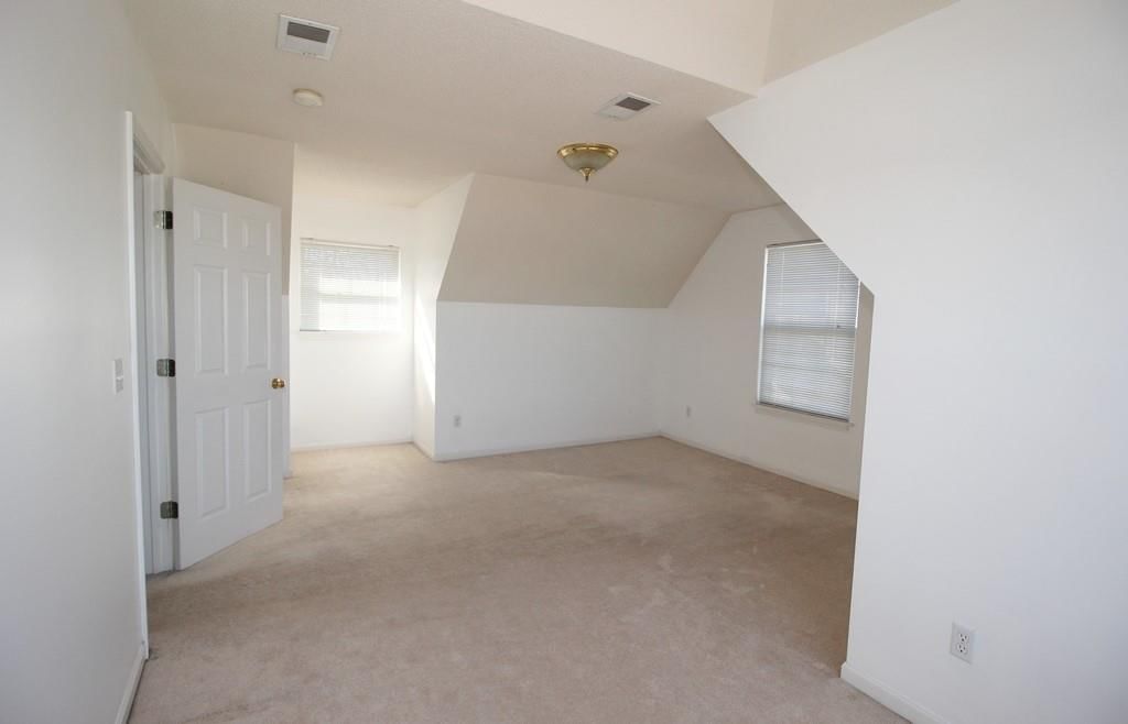 900 SW Shorthorn Drive — photo 22