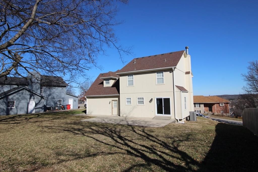 900 SW Shorthorn Drive — photo 30