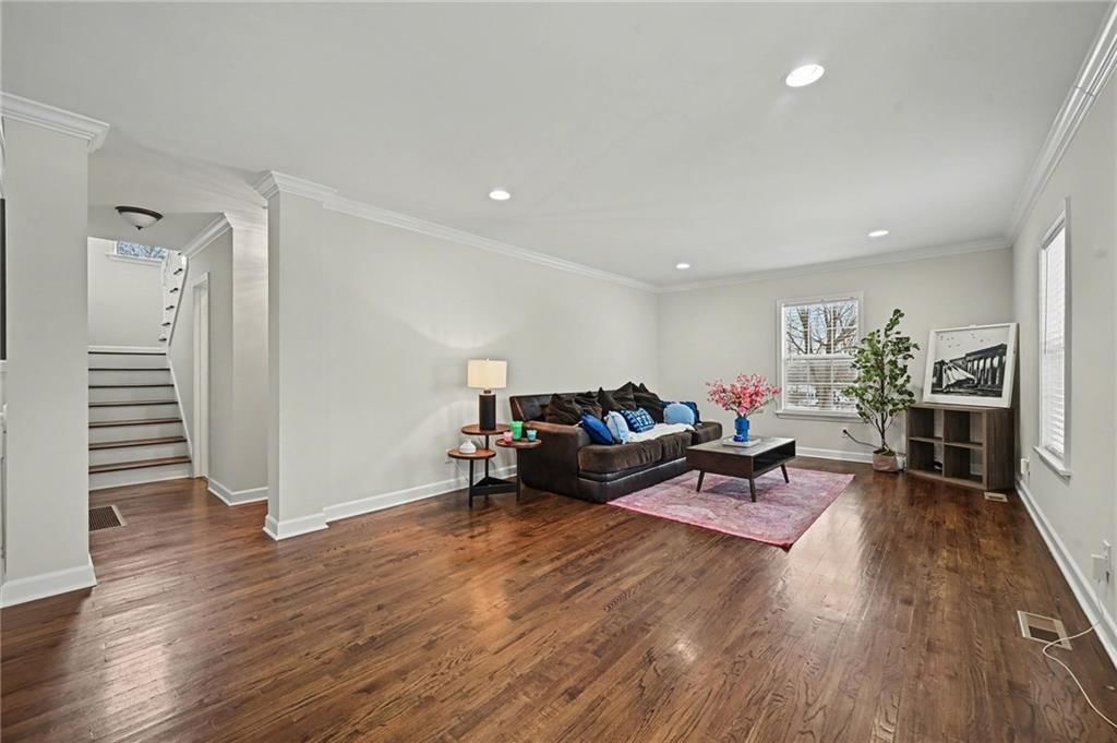 8219 Walnut Street — photo 5