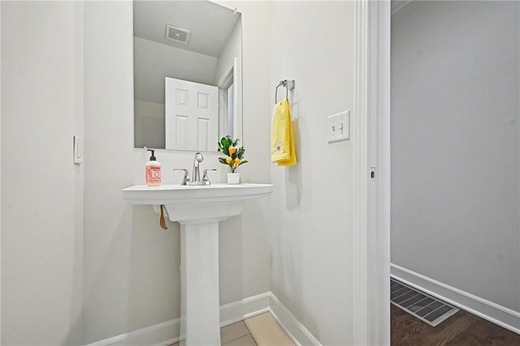 8219 Walnut Street — photo 19