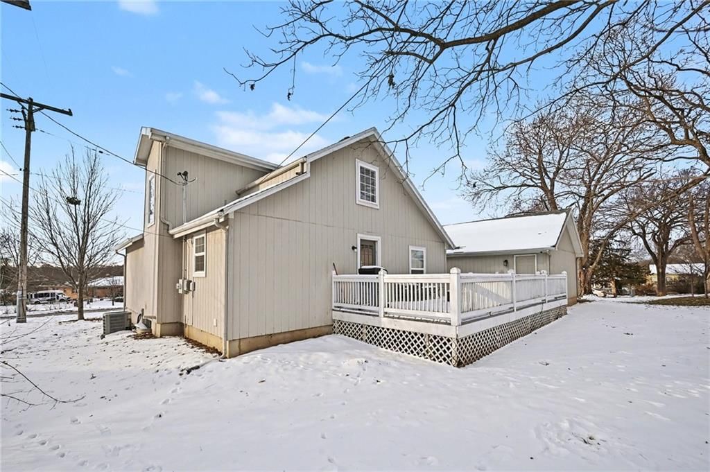 8219 Walnut Street — photo 23