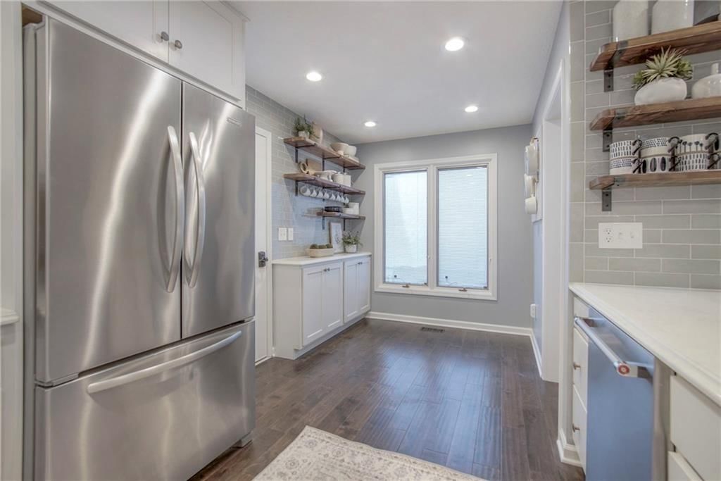 5828 PARK Circle — photo 7