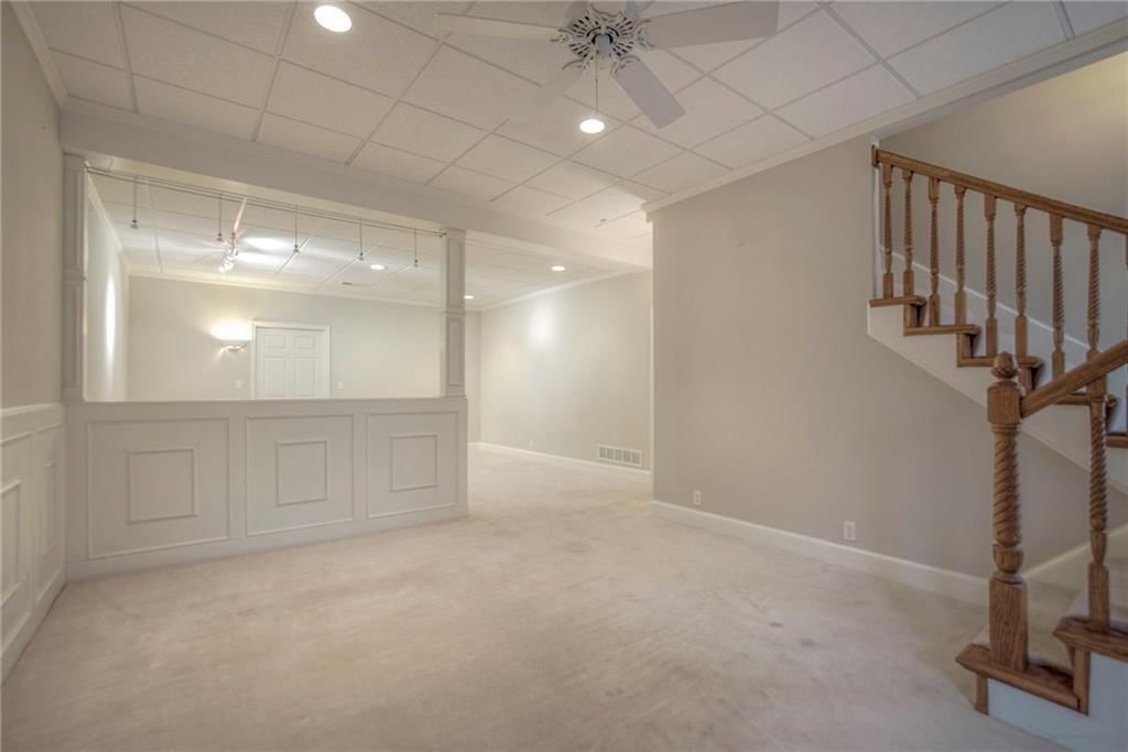 5828 PARK Circle — photo 21