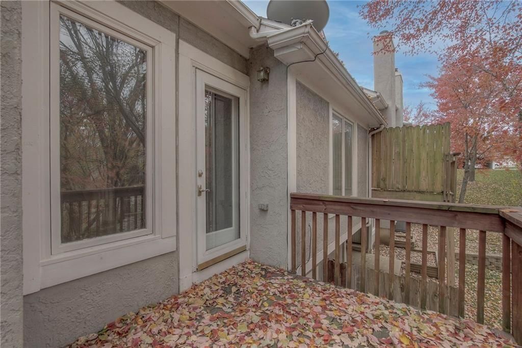 5828 PARK Circle — photo 26