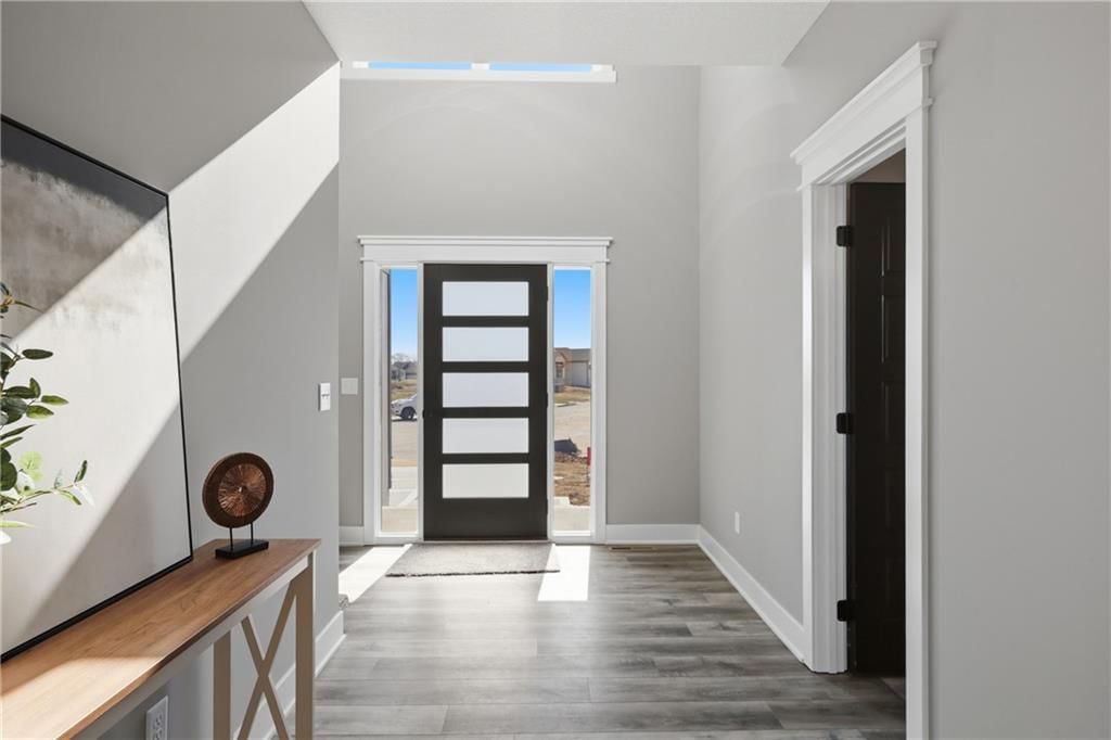 7901 Hoot Owl Street — photo 3