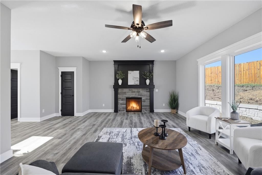 7901 Hoot Owl Street — photo 8