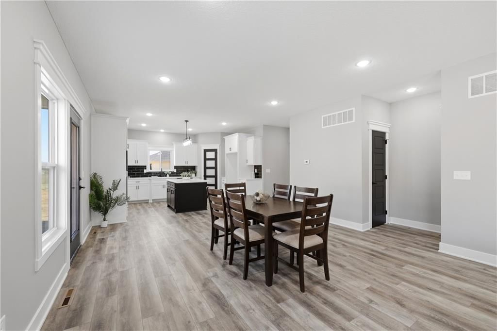 7901 Hoot Owl Street — photo 9