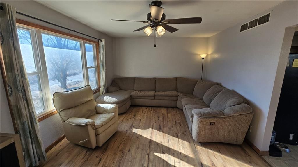 603 E James Road — photo 2