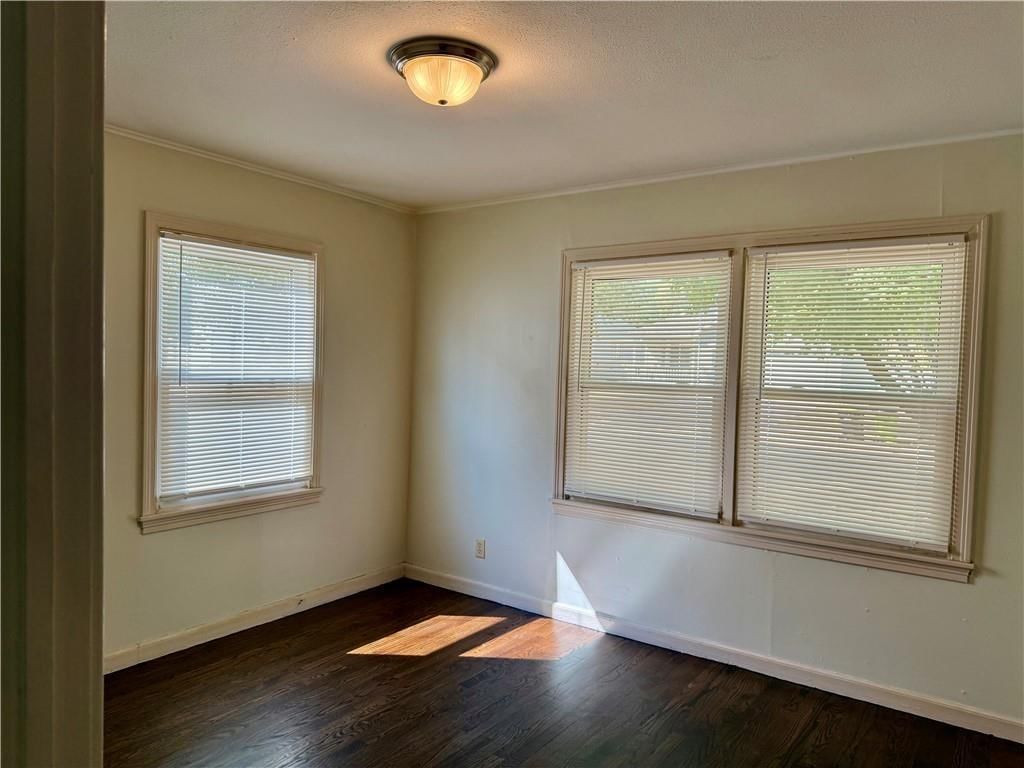 1437 E 25th Avenue — photo 12