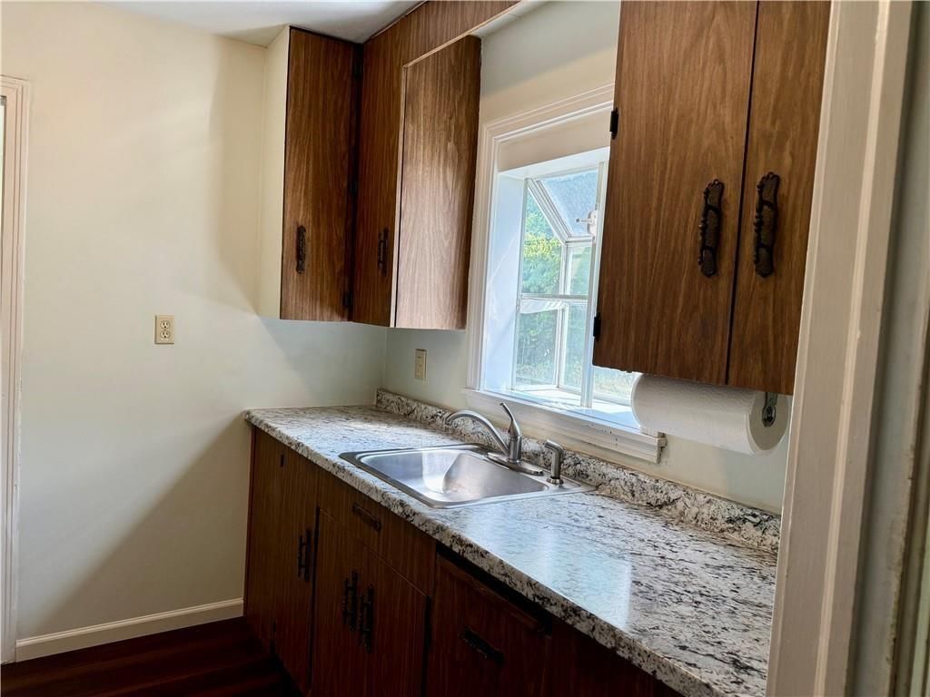 1437 E 25th Avenue — photo 15