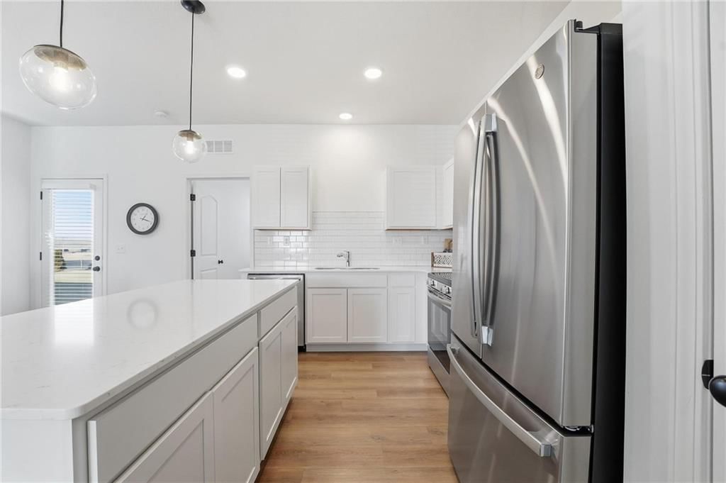 3008 NW 96th Street — photo 12
