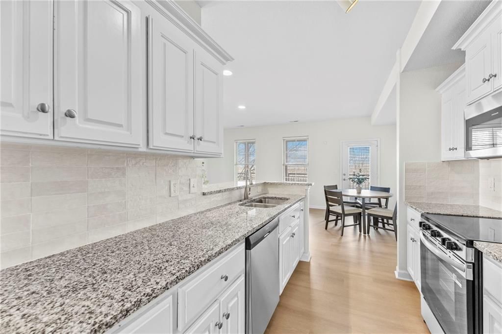 5245 Overland Drive — photo 13