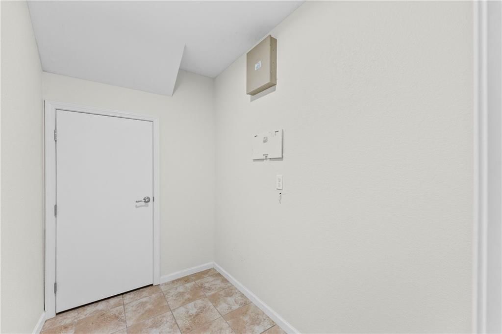 5245 Overland Drive — photo 29