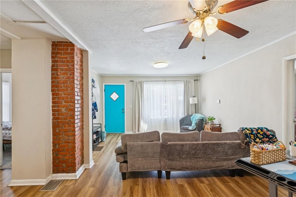 3022 Wallace Avenue — photo 6