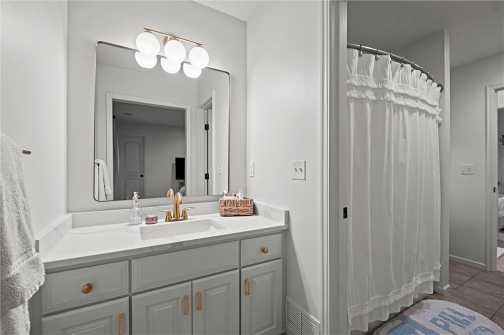 16336 Nieman Road — photo 32