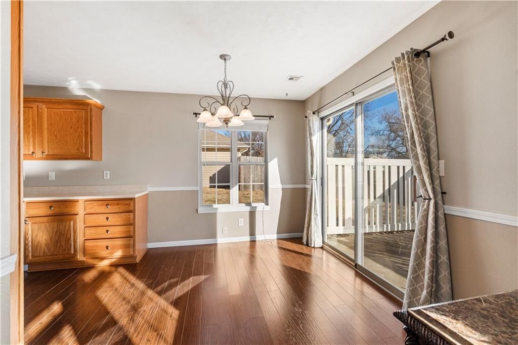 500 N Webster Street — photo 9