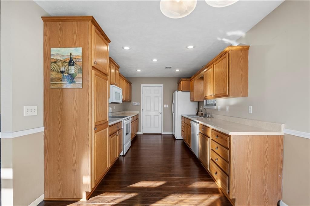 500 N Webster Street — photo 14