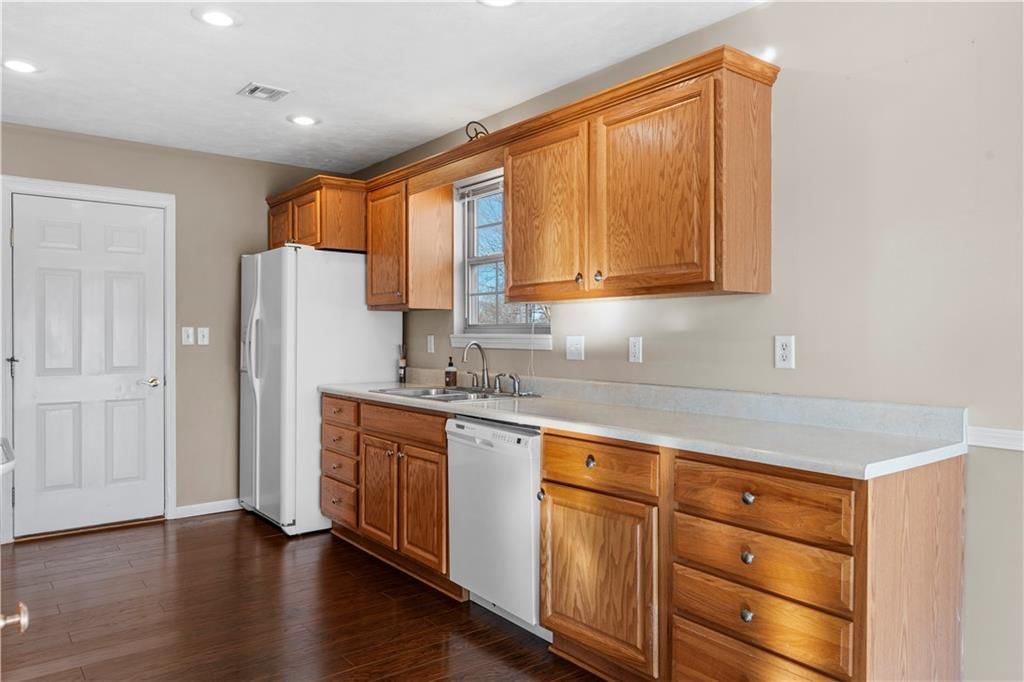 500 N Webster Street — photo 15