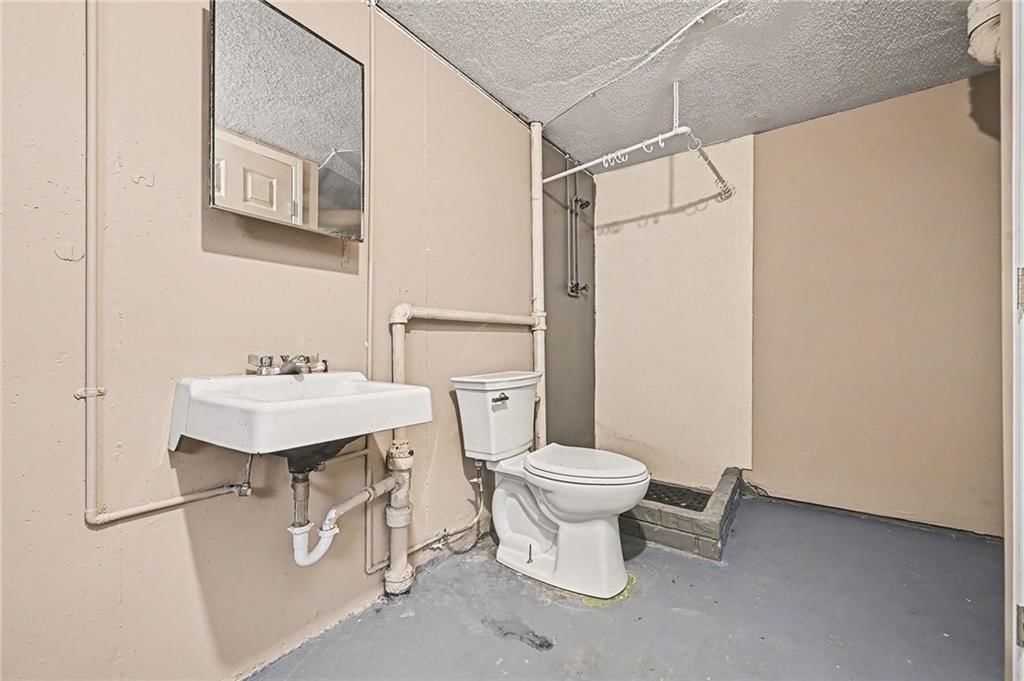 11610-11612 Ivanhoe Court — photo 9