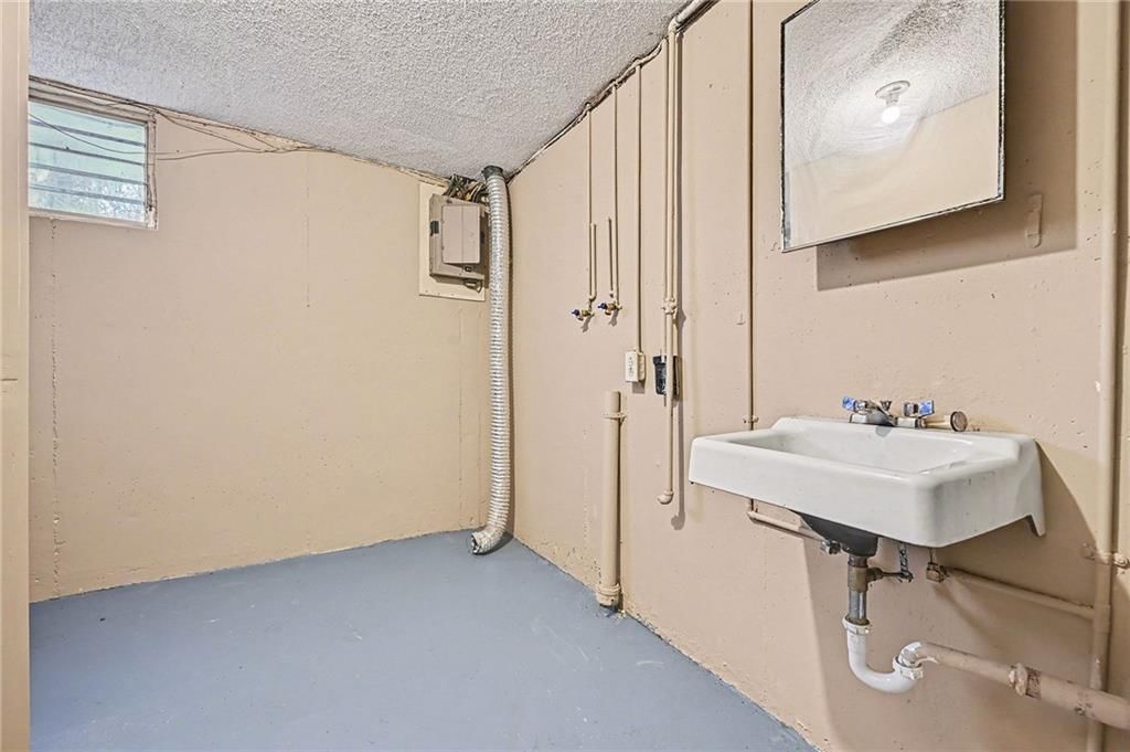 11610-11612 Ivanhoe Court — photo 10