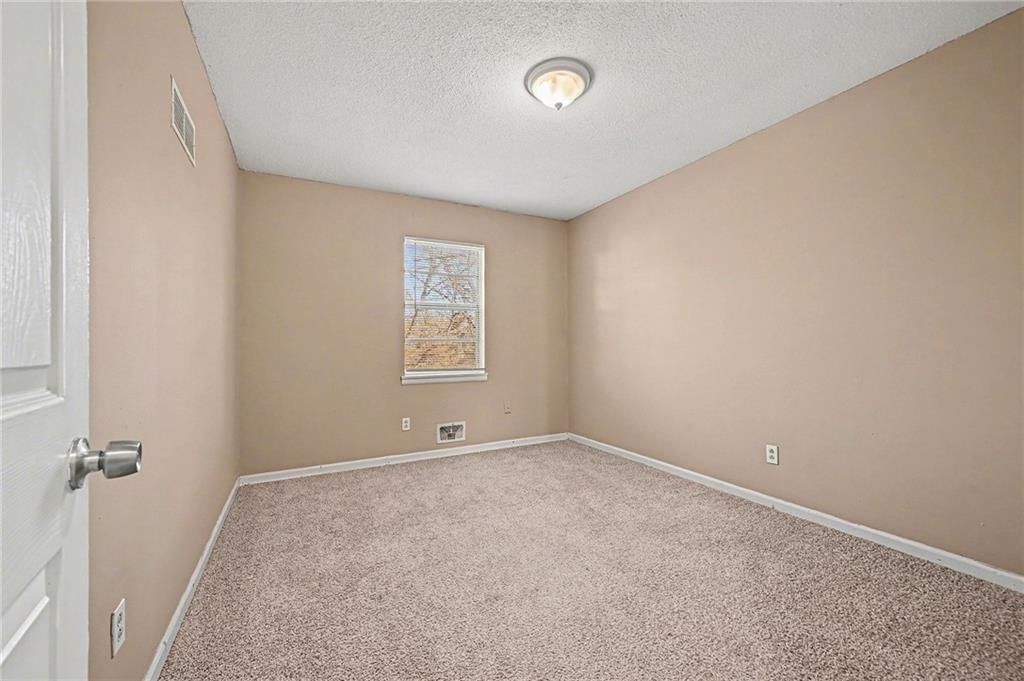 11610-11612 Ivanhoe Court — photo 17