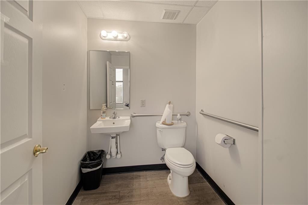104 N Main Street — photo 11