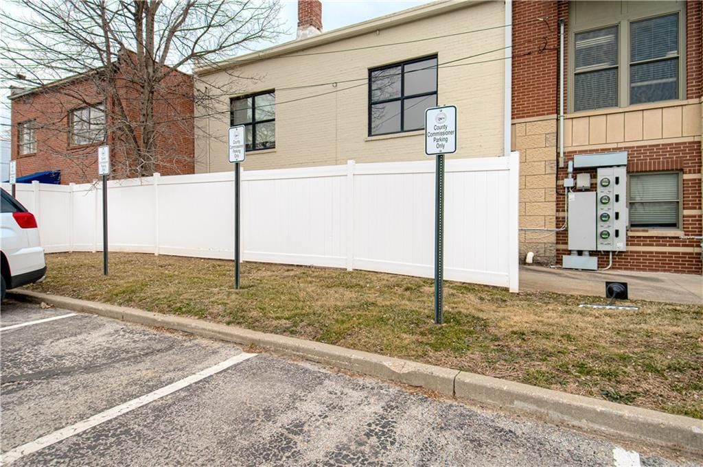 104 N Main Street — photo 30