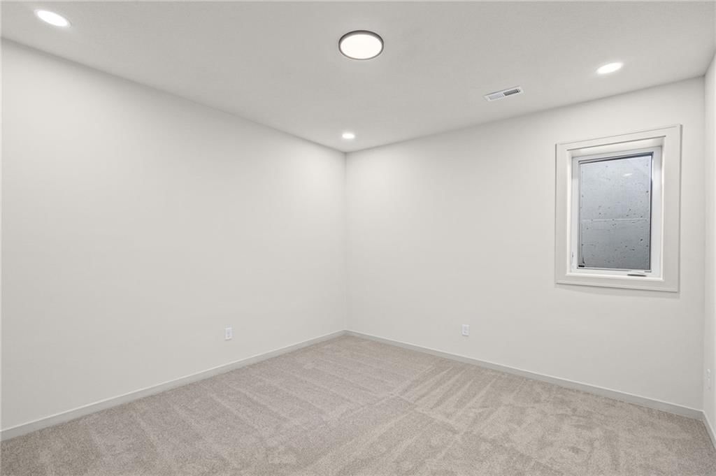 4913 146th Street — photo 32