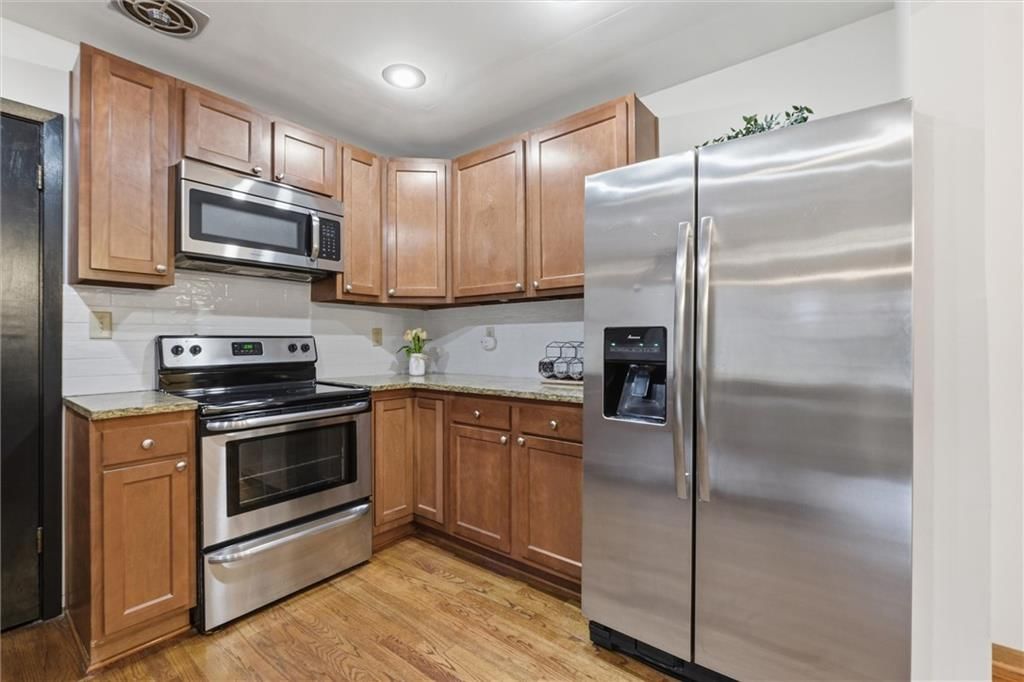 927 W 78th Street — photo 12