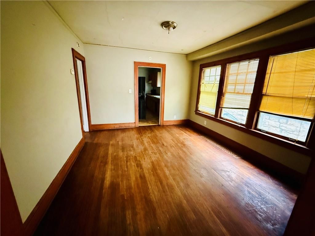 1508 E 49TH Terrace — photo 4